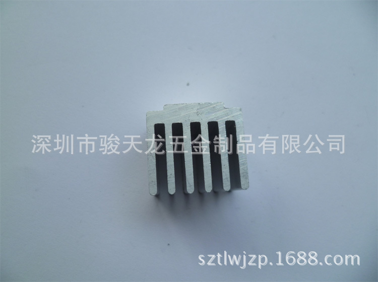 铝质散热器 铝质散热器