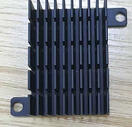 剖槽散热器：38MM*35MM*10MM，孔距40MM